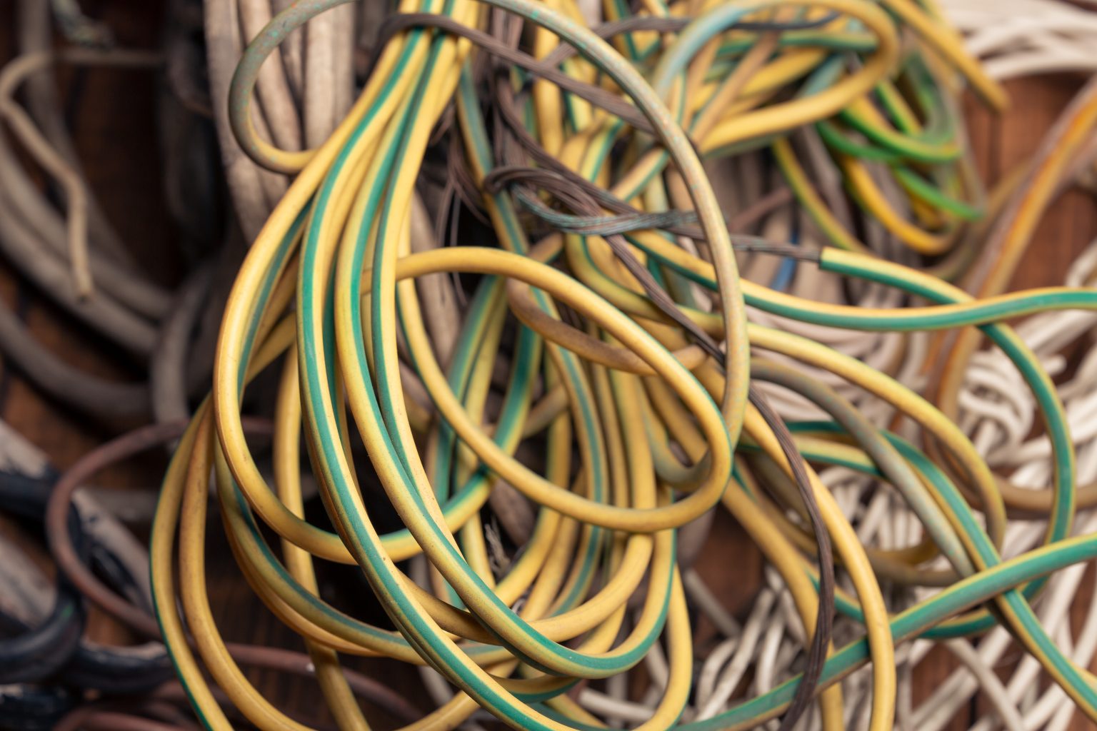 Closeup,Of,Old,Copper,Electrical,Wires.,Electrical,Cable,In,Ground